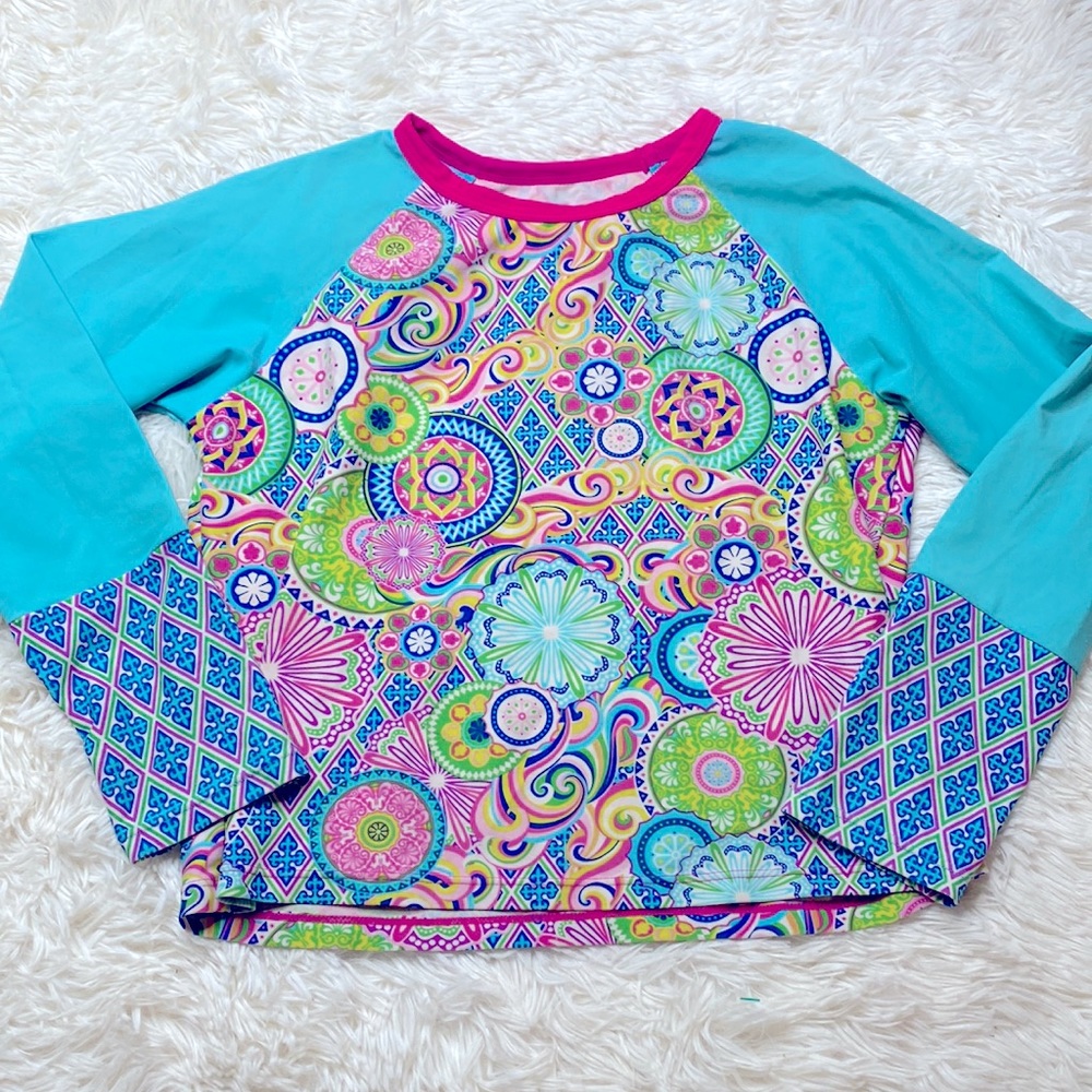Girl’s Pink Blue Multi Colored Long Sleeve Rash Guard Swim Shirt Size Medium